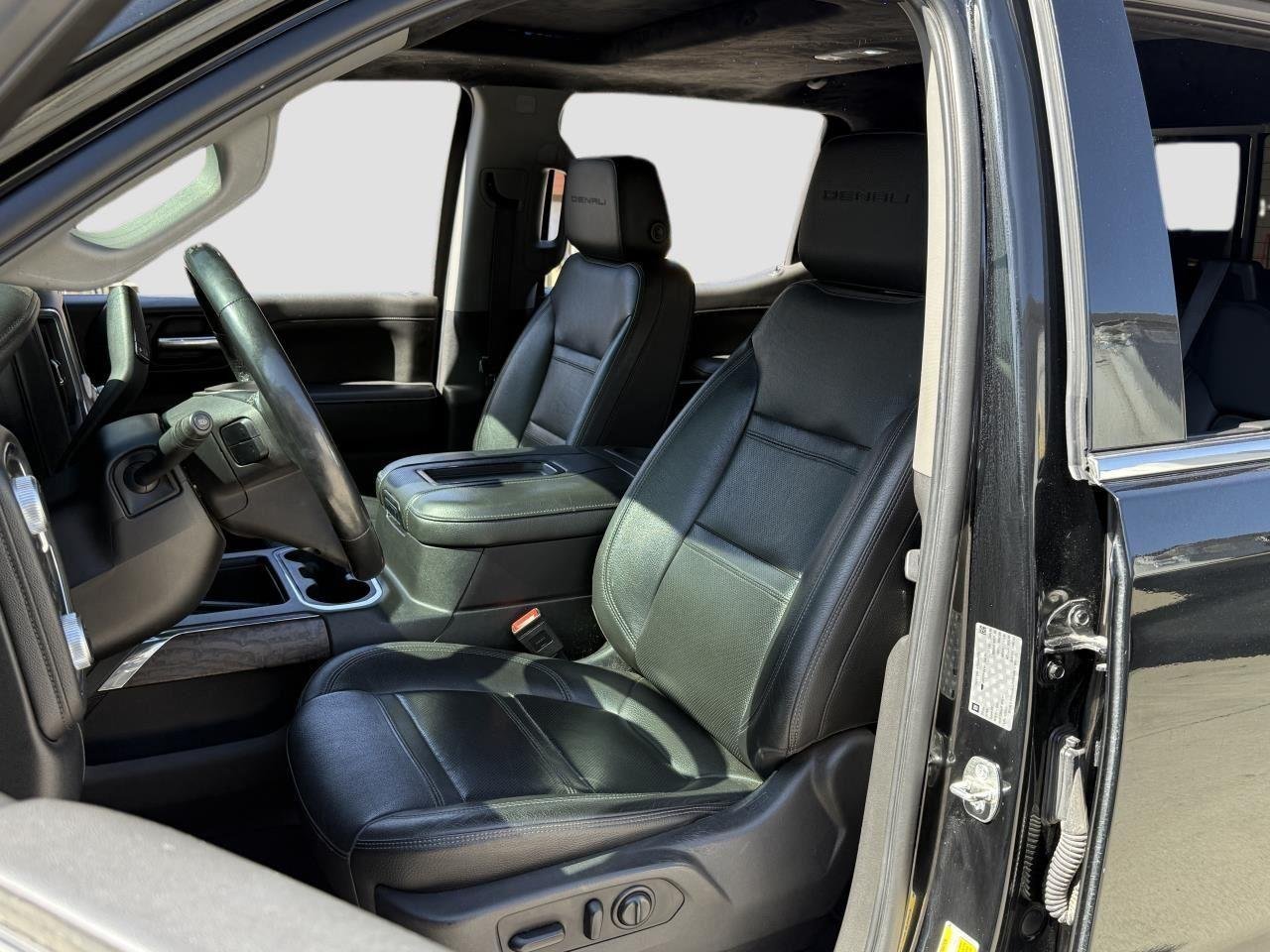 Used 2019 Onyx Black GMC Denali image 13