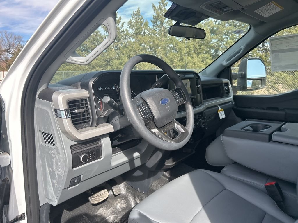 New 2026 Oxford White Ford XL image 15