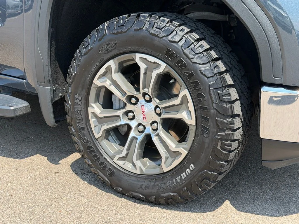 Used 2021 Blue GMC SLE image 20