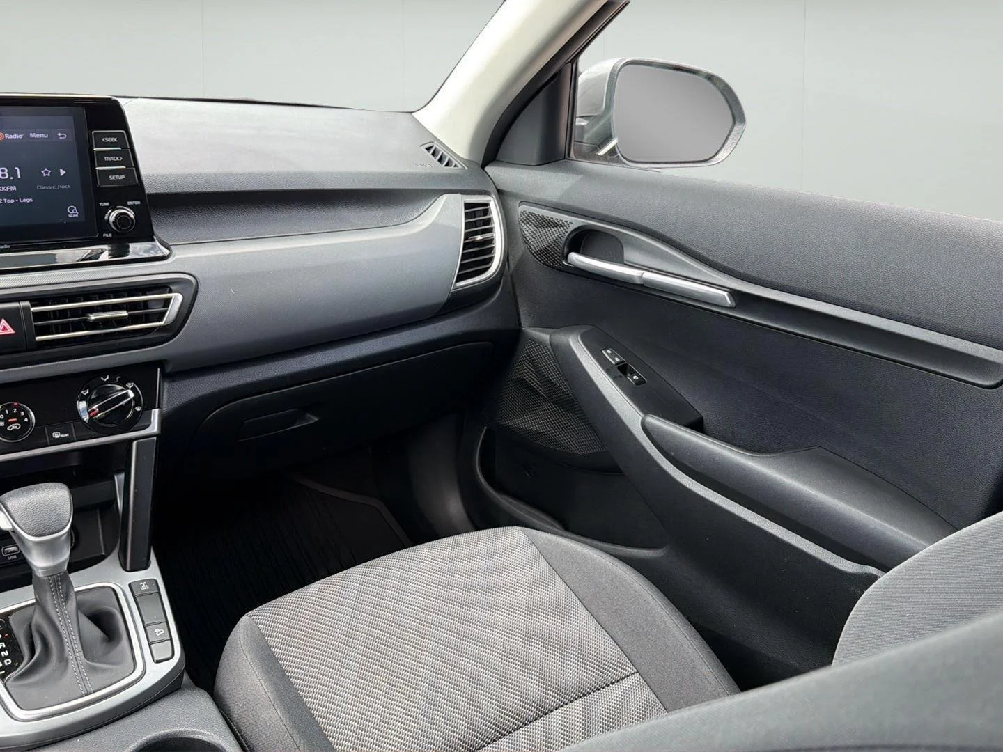 Used 2023 Steel Gray Kia LX image 22