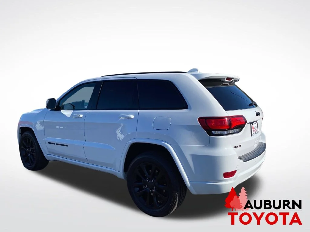 Used 2020 Bright White Clearcoat Jeep Altitude image 7