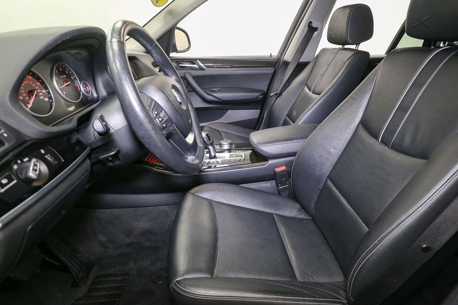 Used 2017 Jet Black BMW xDrive28i image 42