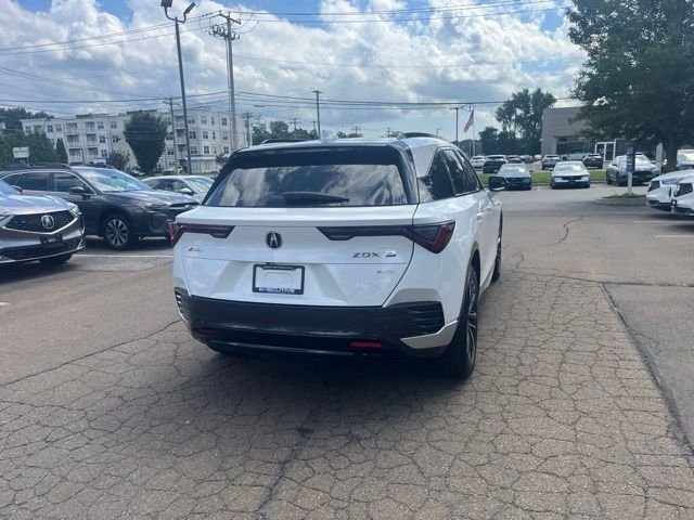Certified Used 2024 Snowfall Pearl Acura Base image 9