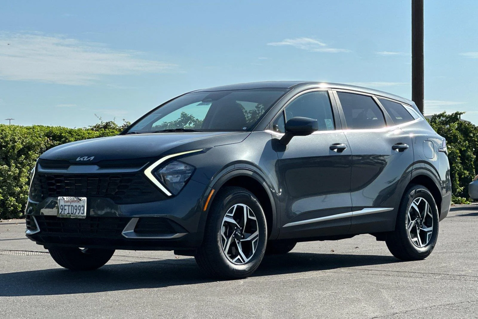 Used 2023 Gravity Gray Kia LX image 8