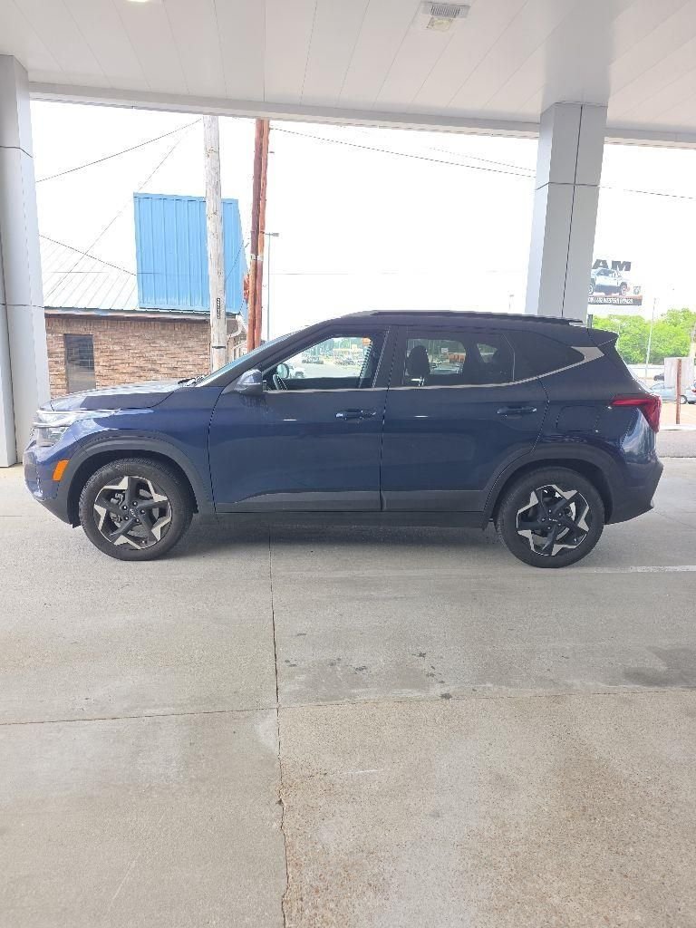 Used 2024 Blue Kia EX image 2