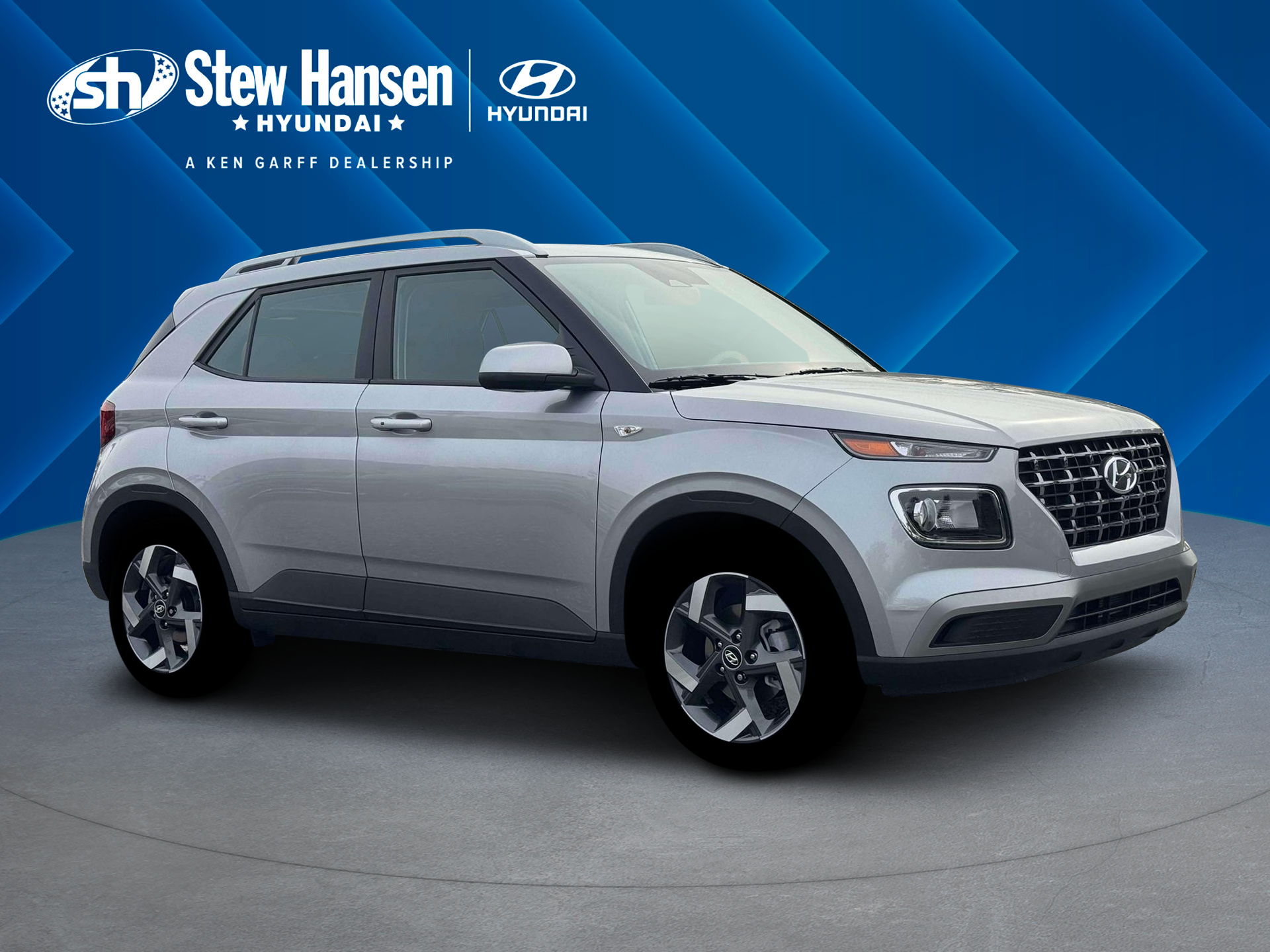 New 2026 Shimmering Silver Hyundai SEL image 29