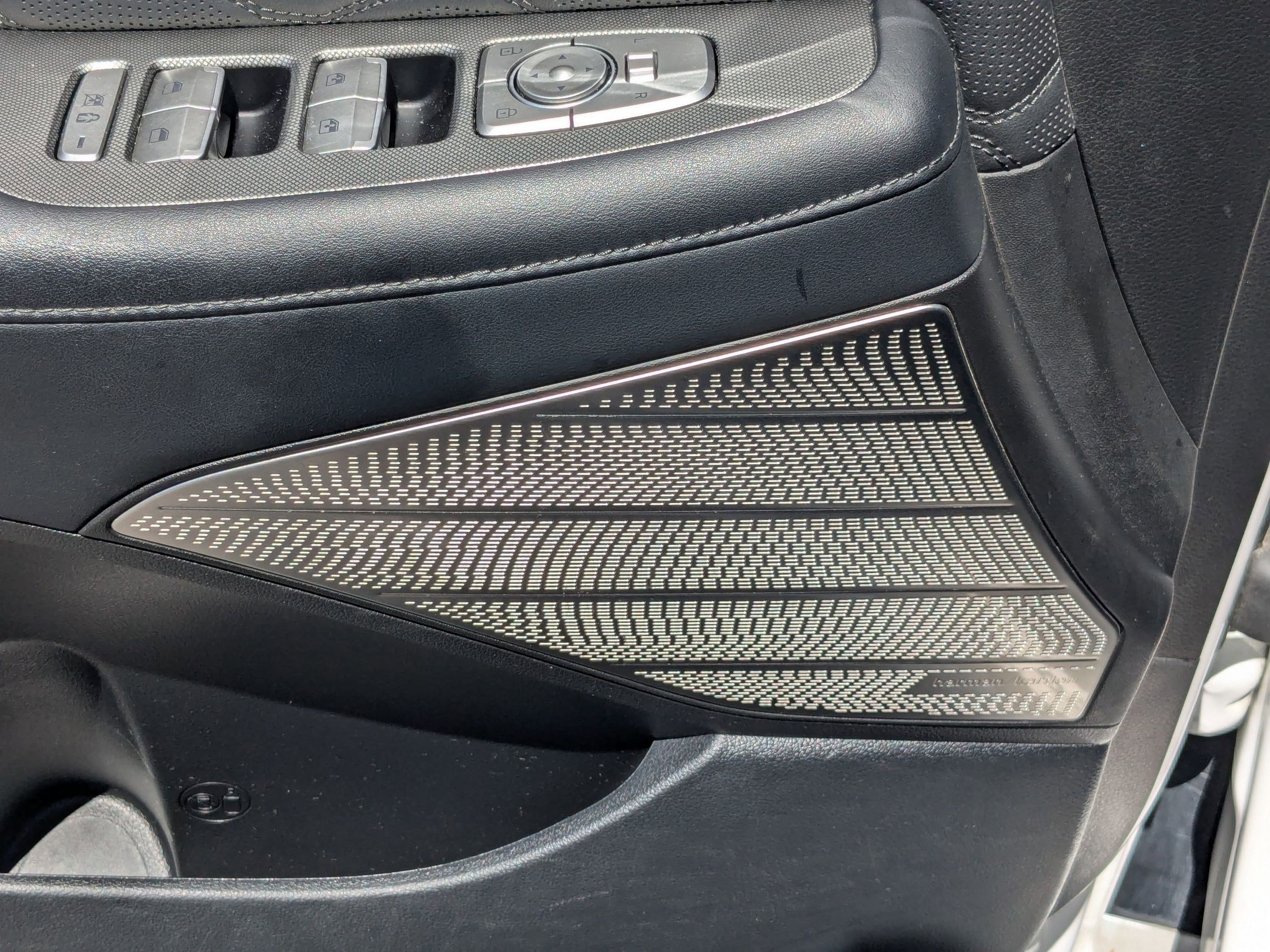 2020 Hyundai Palisade Limited - Photo 14