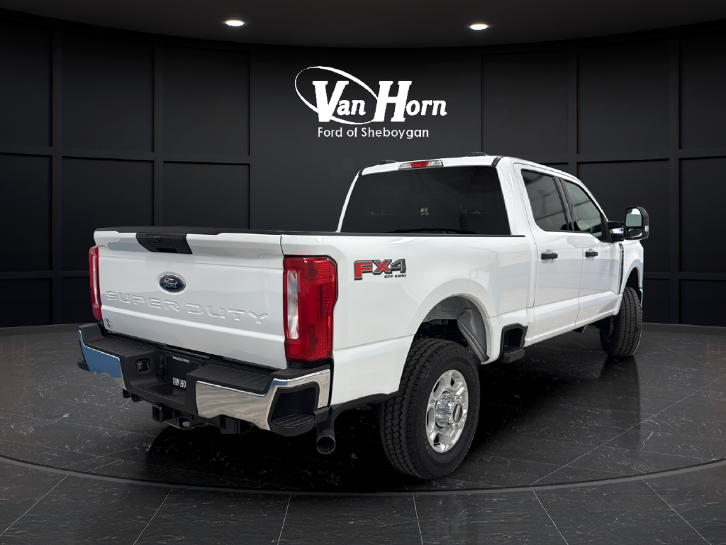 Used 2026 Oxford White Ford XLT image 7