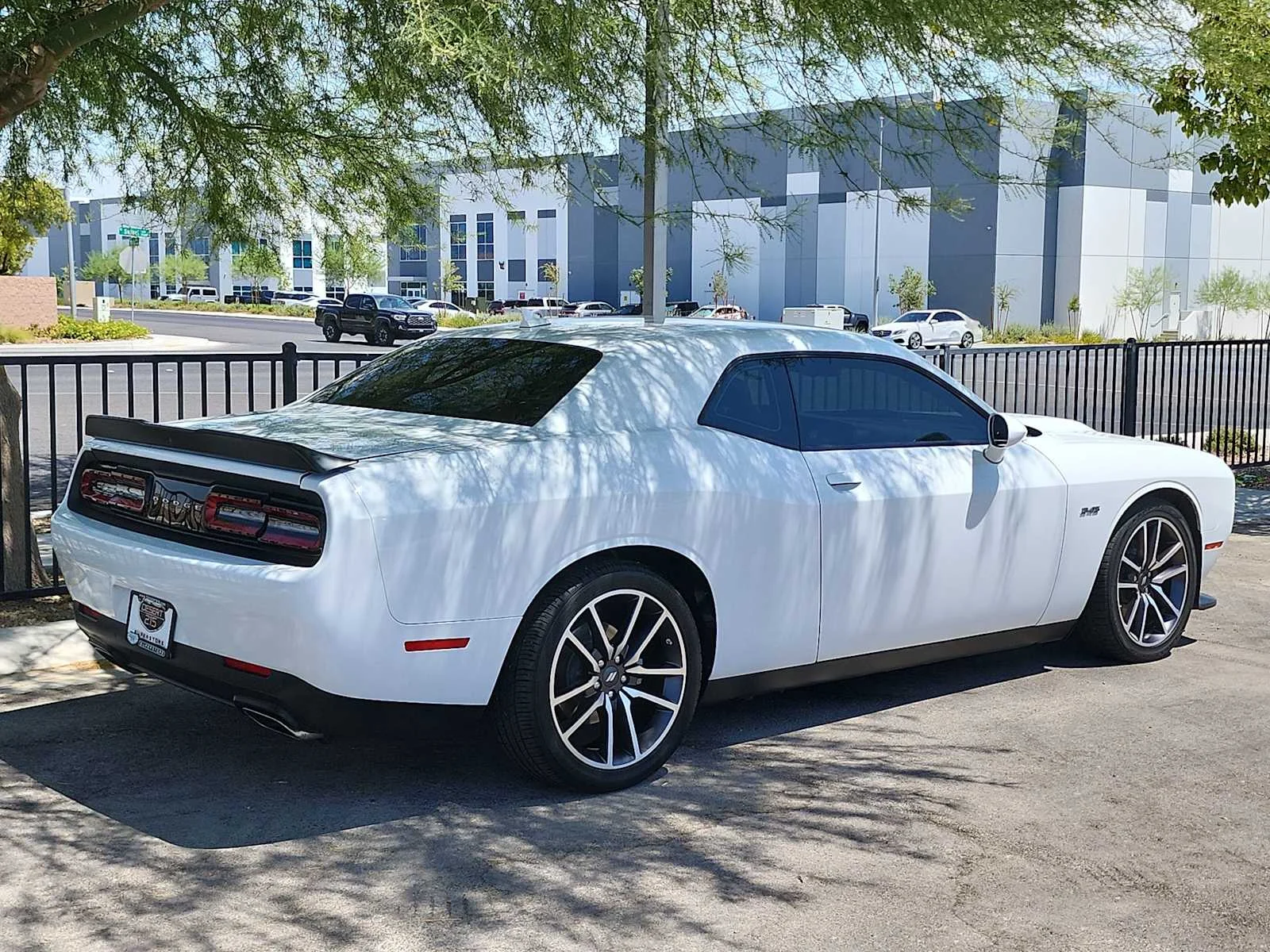 Used 2023 White Knuckle Clearcoat Dodge R/T image 8