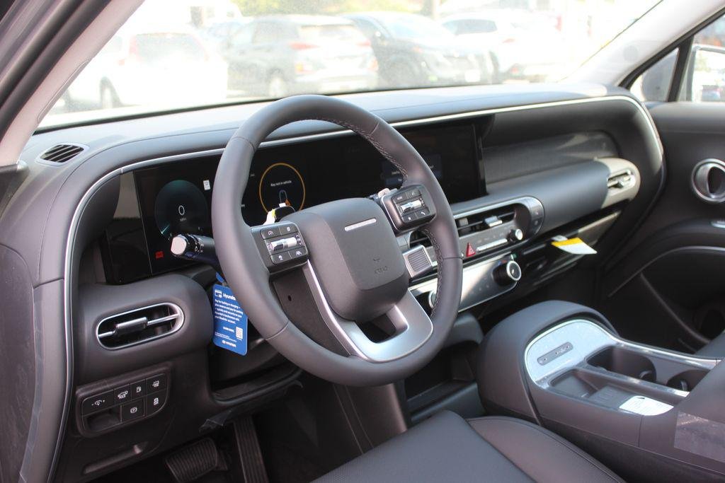 New 2026 Gray Hyundai Blue SEL 8P image 12