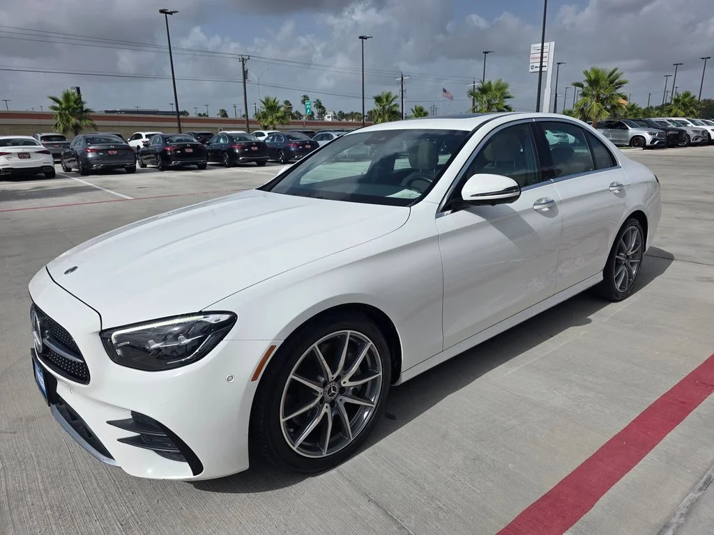 Used 2022 White Mercedes-Benz E 350 image 3