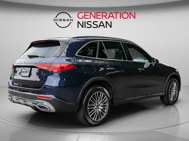 Used 2023 Blue Mercedes-Benz GLC 300 image 6