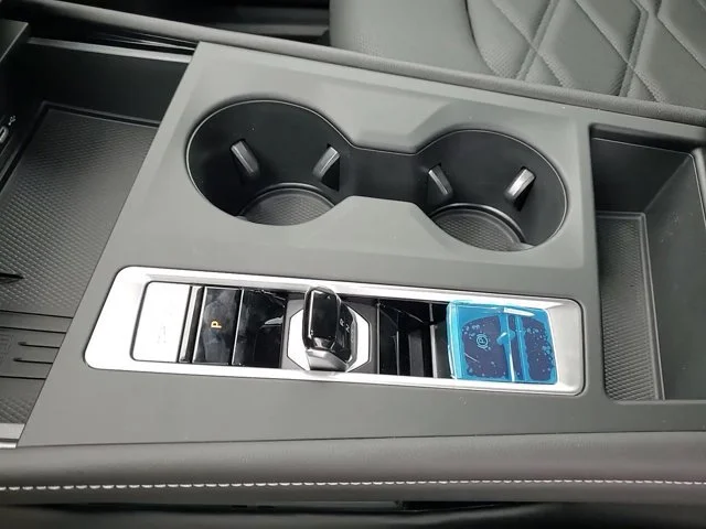 2025 Volkswagen Atlas Cross Sport SE - Photo 23