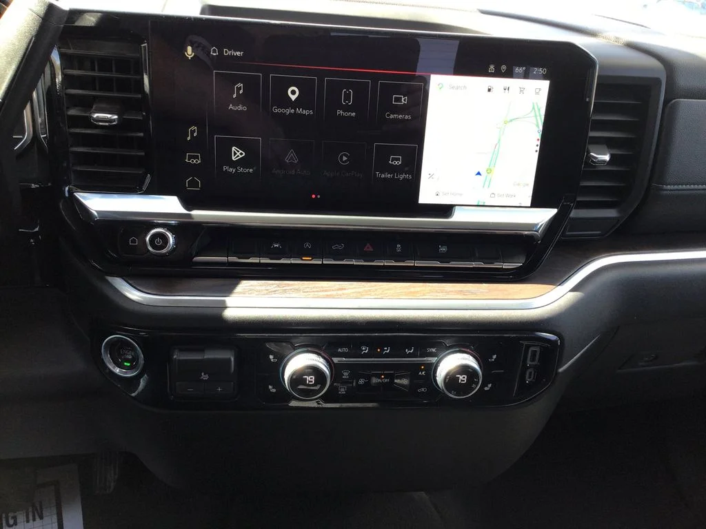 Used 2025 Summit White GMC SLT image 13