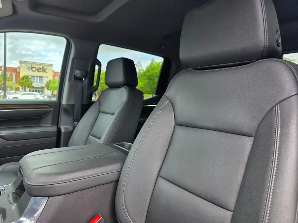 Used 2025 Sterling Gray Metallic Chevrolet LT Trail Boss image 13