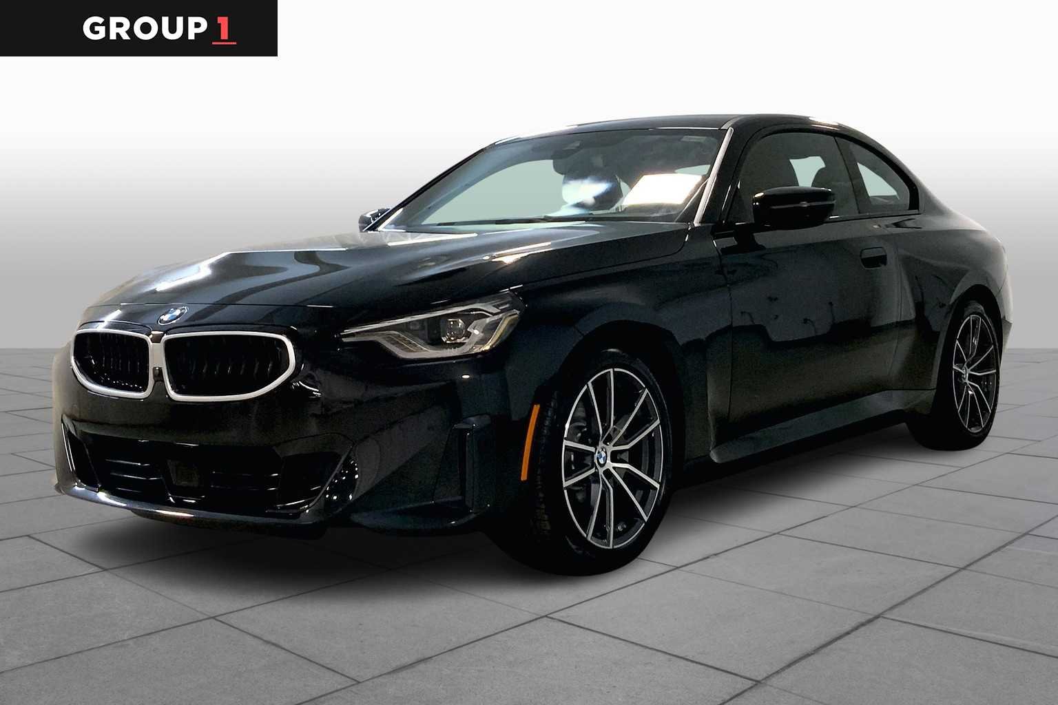 New 2025 BMW Series 230i xDrive 2dr Car in Merriam #S8F53139