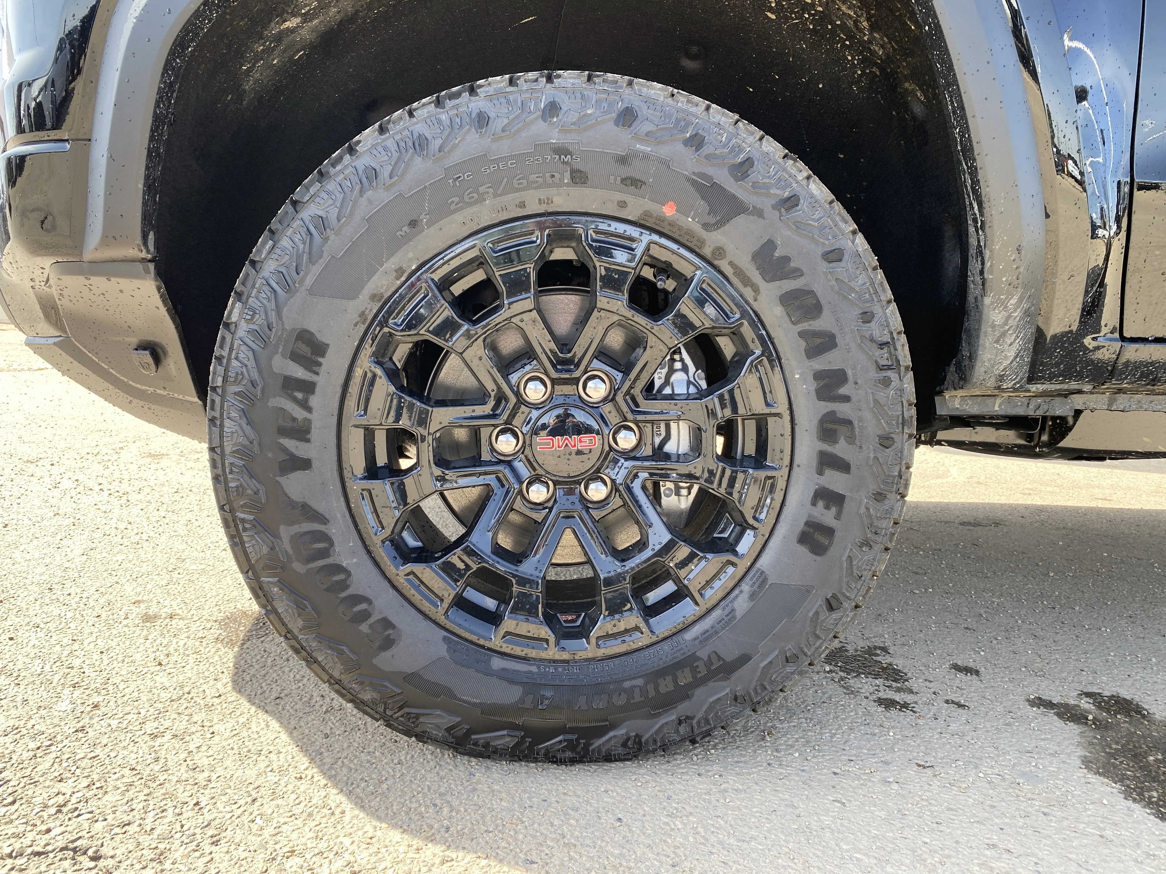 New 2026 ONYX BLACK GMC 4WD Elevation image 11