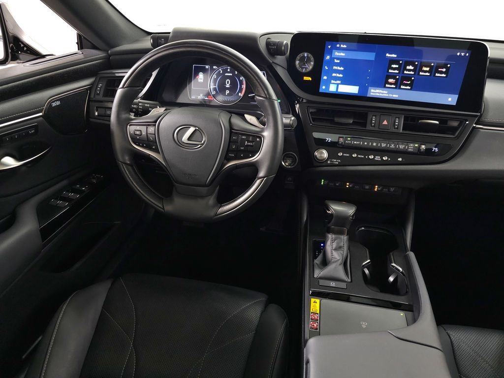 Used 2024 White Pearl Lexus 350 Ultra Luxury image 17