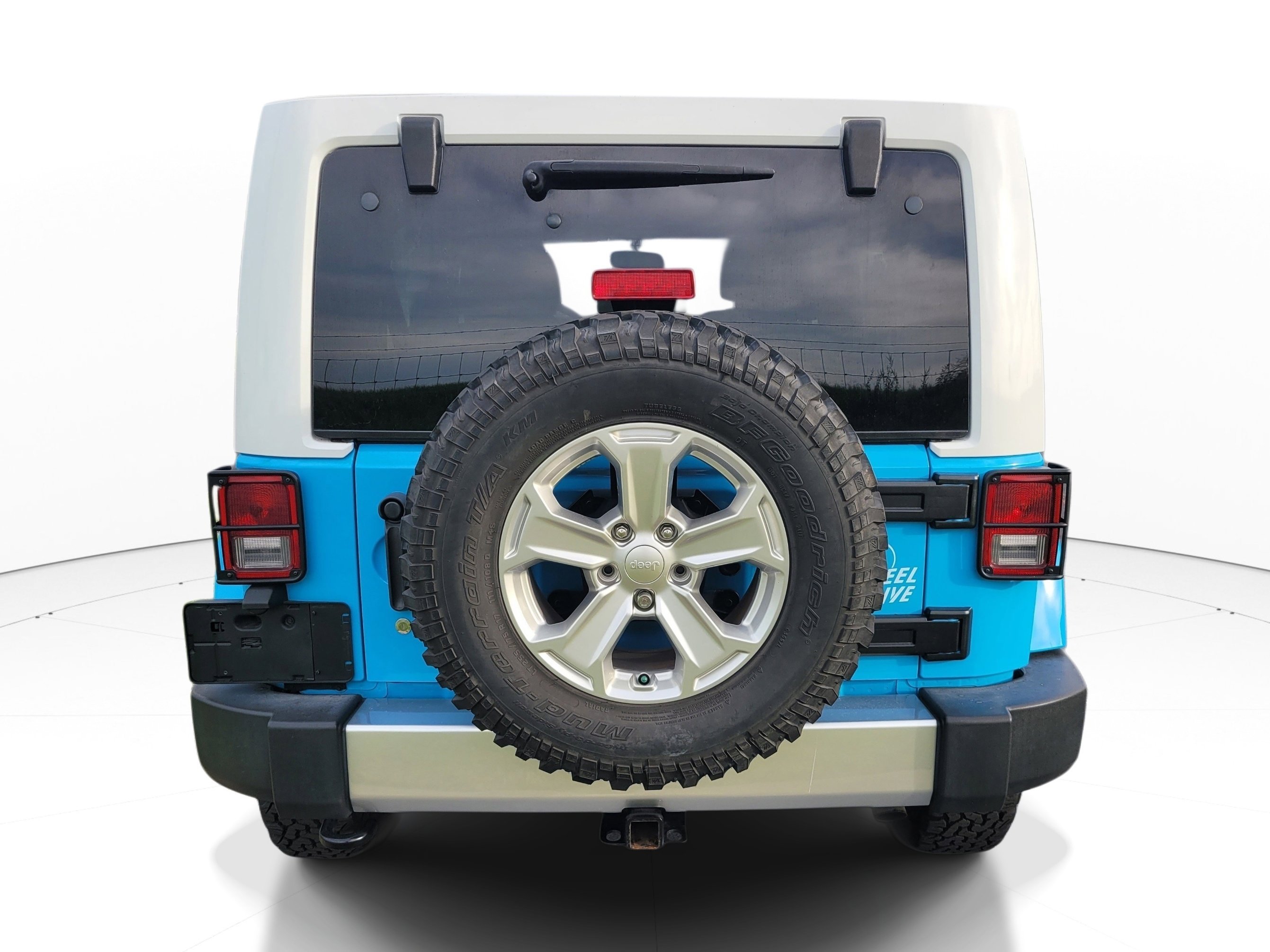 Used 2017 Chief Clearcoat Jeep Chief Edition image 5