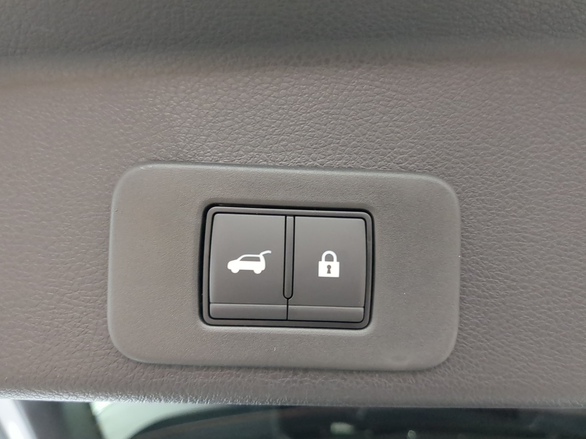 New 2027 Everest White Pearl TriCoat Nissan Platinum image 20