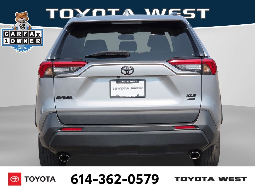 Used 2023 Silver Toyota XLE image 8