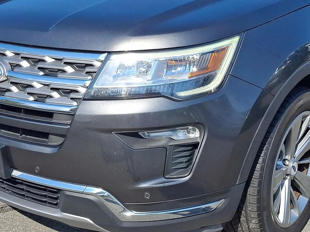 Certified Used 2018 Magnetic Ford Limited image 10