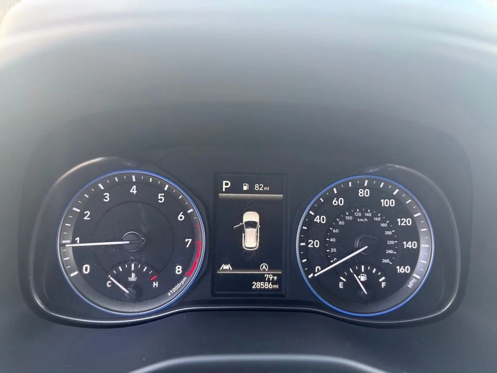 Used 2022 Black Hyundai SEL image 16