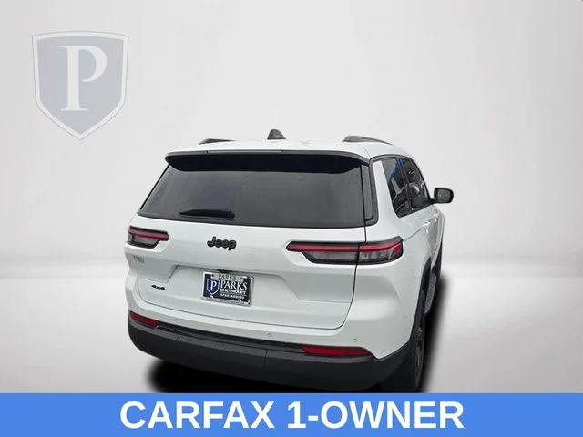 Used 2023 White Jeep Altitude image 7