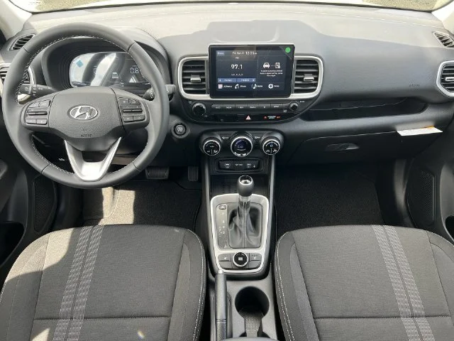 Used 2026 Silver Hyundai SEL image 10