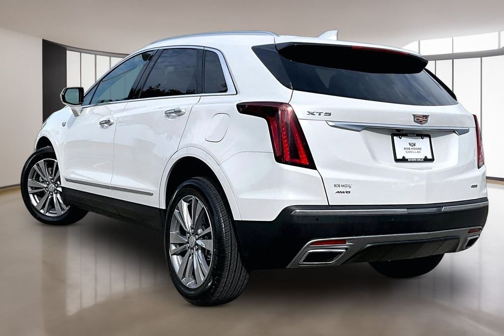 Used 2025 White Cadillac Premium Luxury image 12