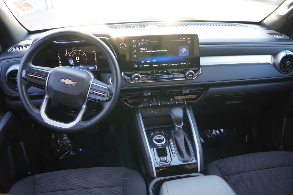 Used 2023 Black Chevrolet LT image 18