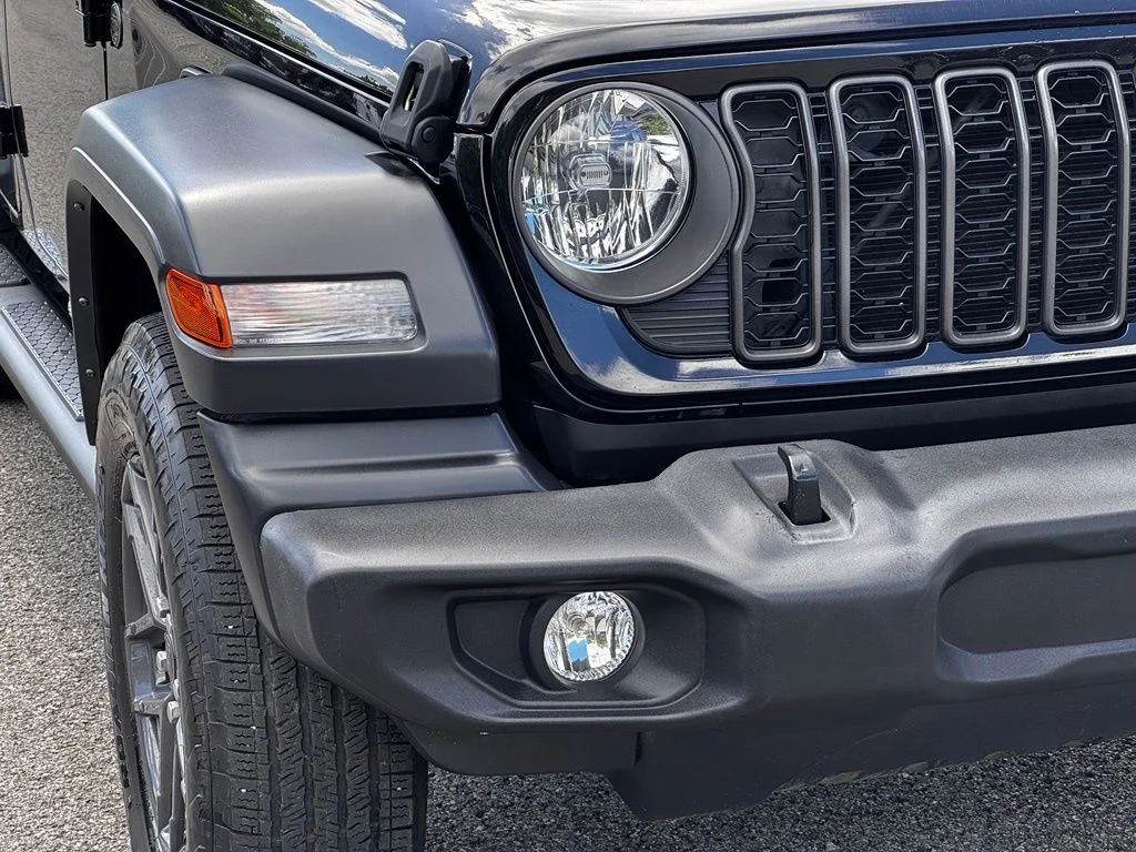 Used 2024 Black Jeep Sport S image 6