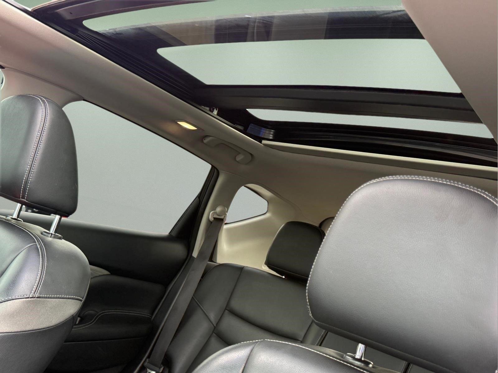Used 2017 Brilliant Silver Metallic Nissan Platinum image 5