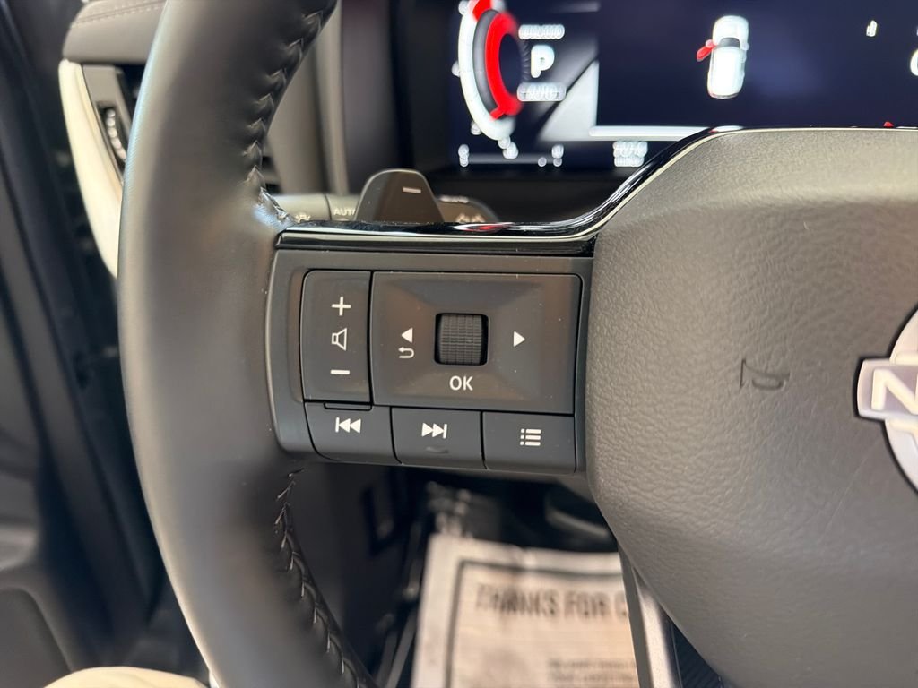 Used 2025 Gray Nissan Platinum image 30