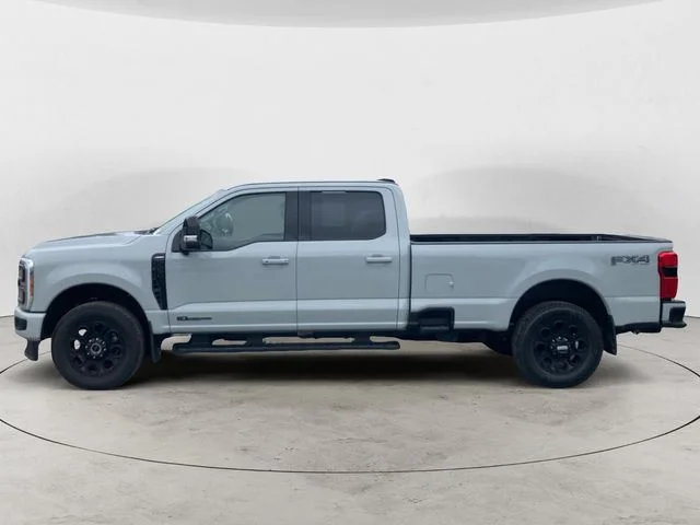 Certified Used 2025  Ford Lariat image 7
