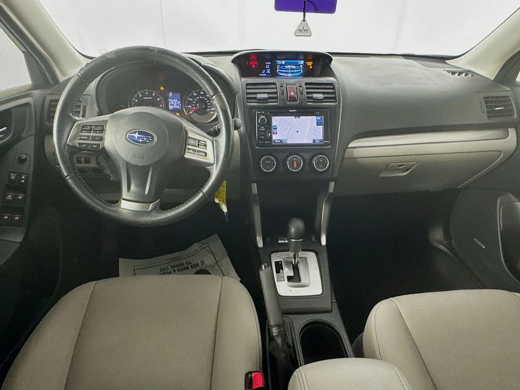 Used 2015 Silver Subaru 2.5i Limited image 27