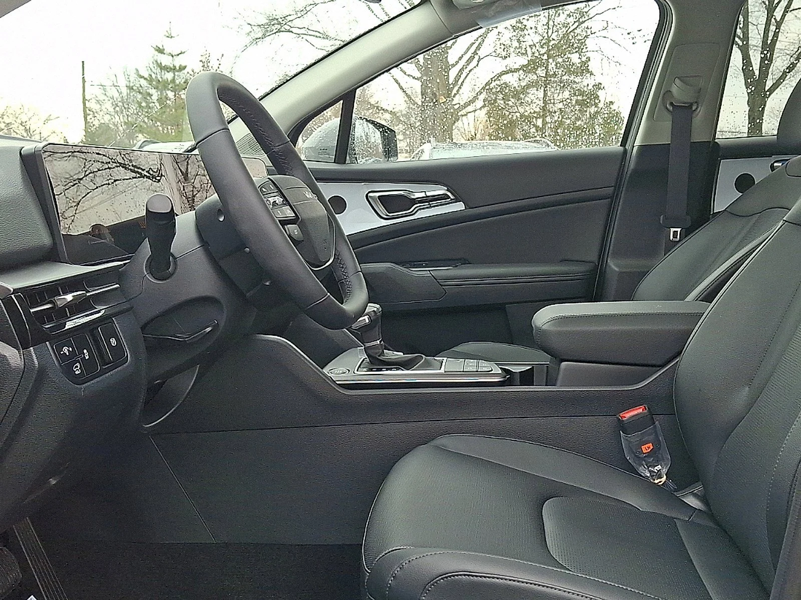 New 2026 Glacial White Pearl Kia EX image 9