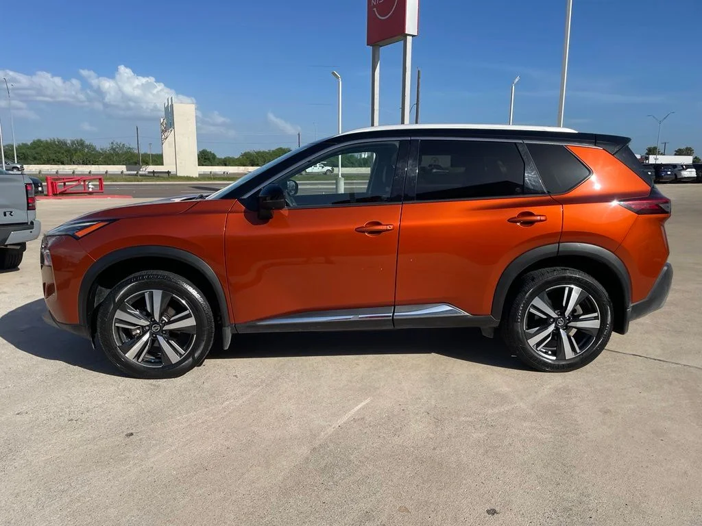 Certified Used 2021 Orange Nissan SL image 4