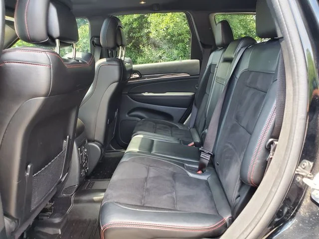 Used 2021 Black Jeep Trailhawk image 10