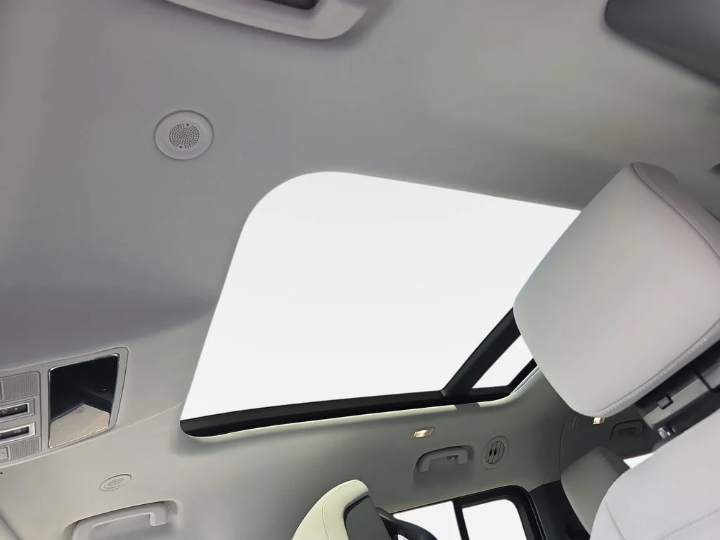 New 2026 Woolstone Green LAND ROVER X-Dynamic SE image 31