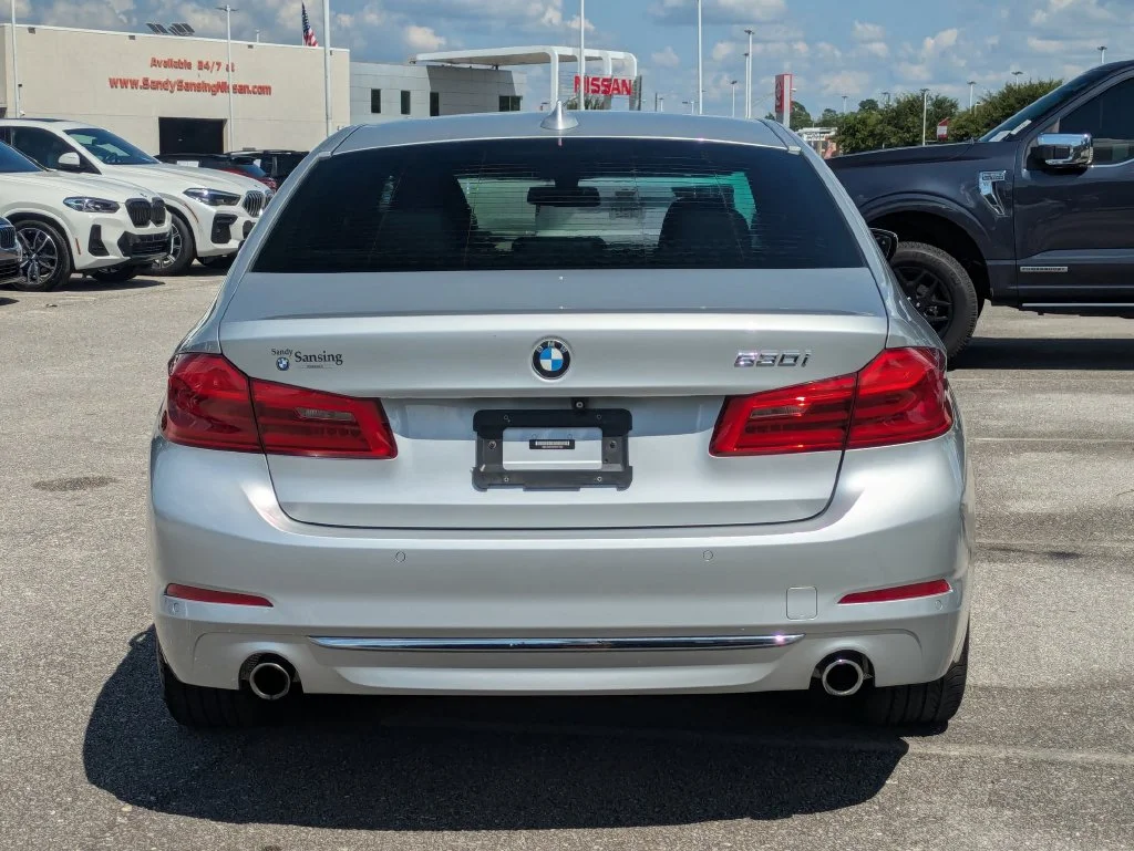 Used 2019 Silver BMW 530i image 4