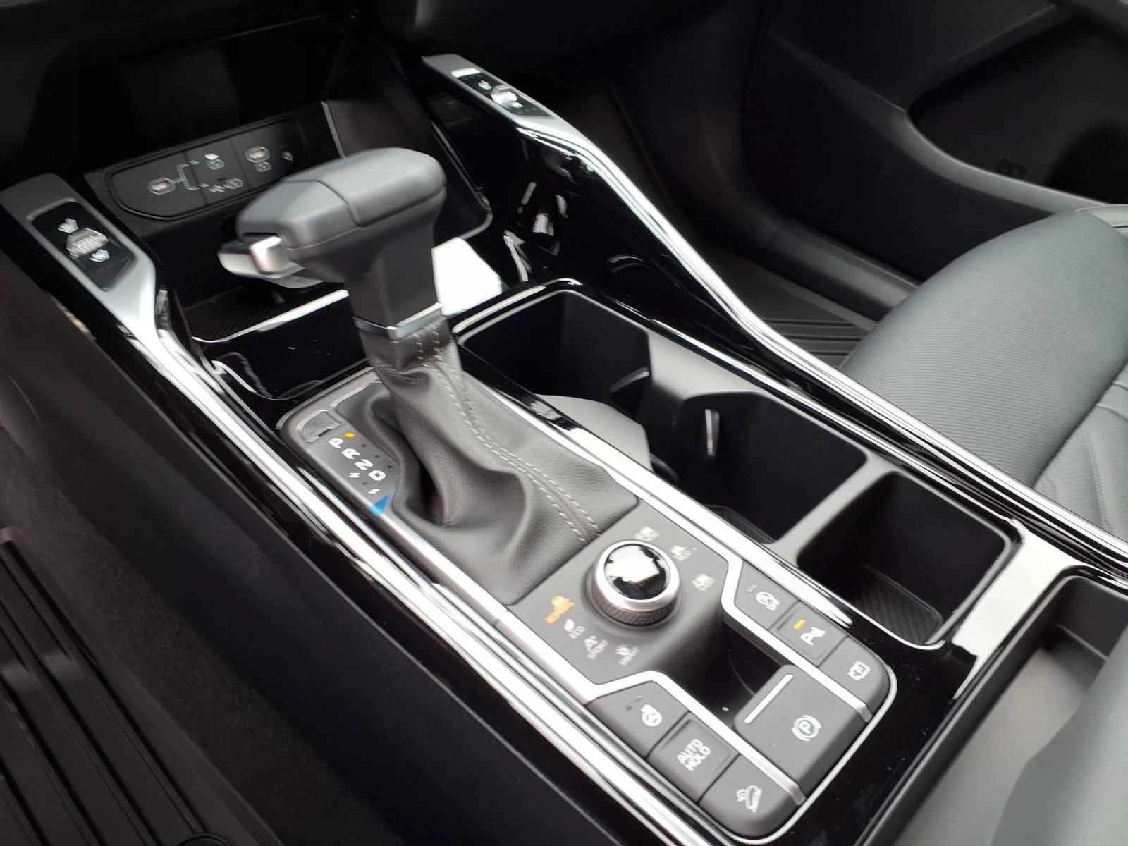 New 2026 Panthera Metal Kia X-Line SX Prestige AWD image 5