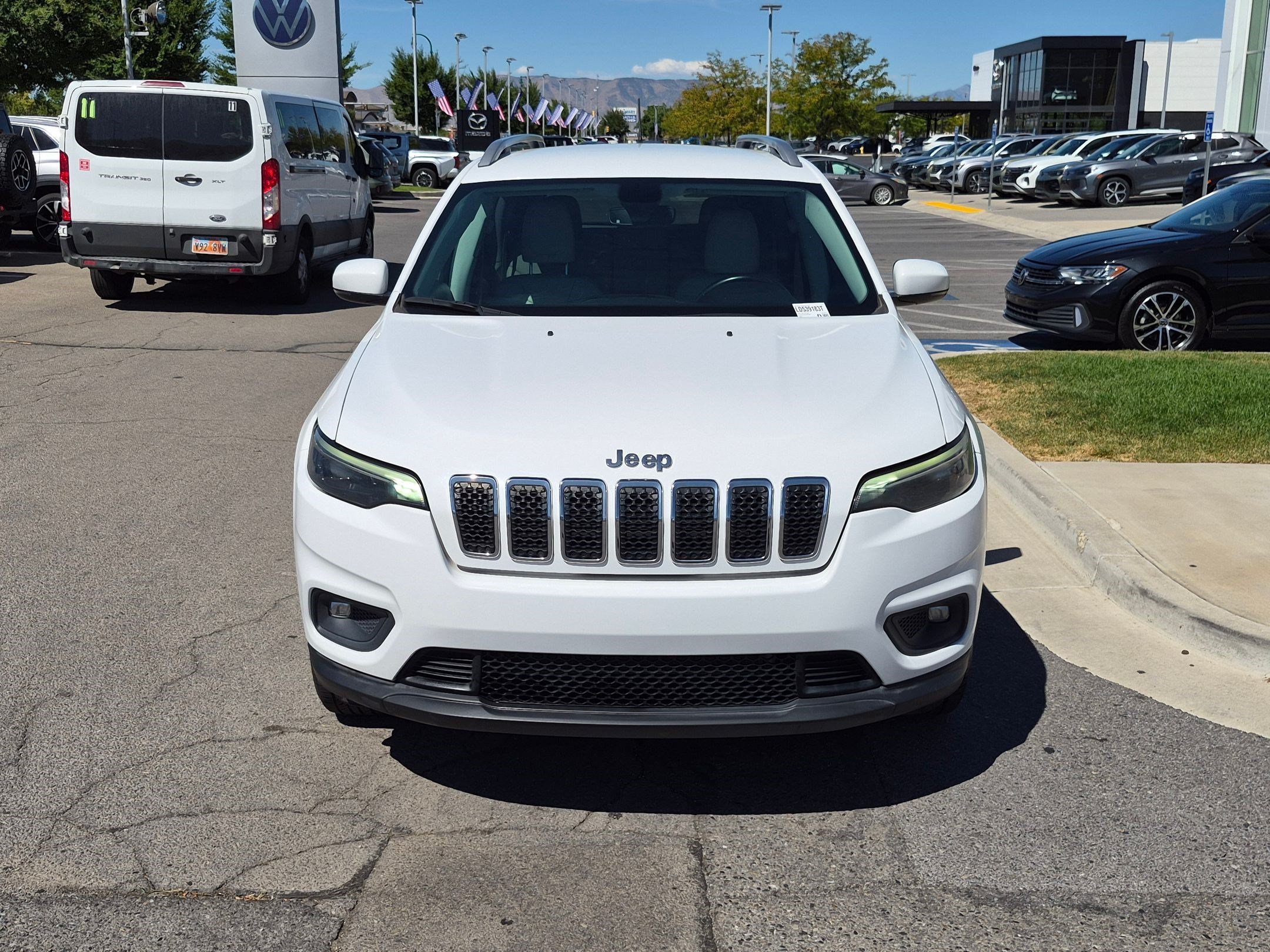 Used 2020 Bright White Clearcoat Jeep Latitude Plus image 8
