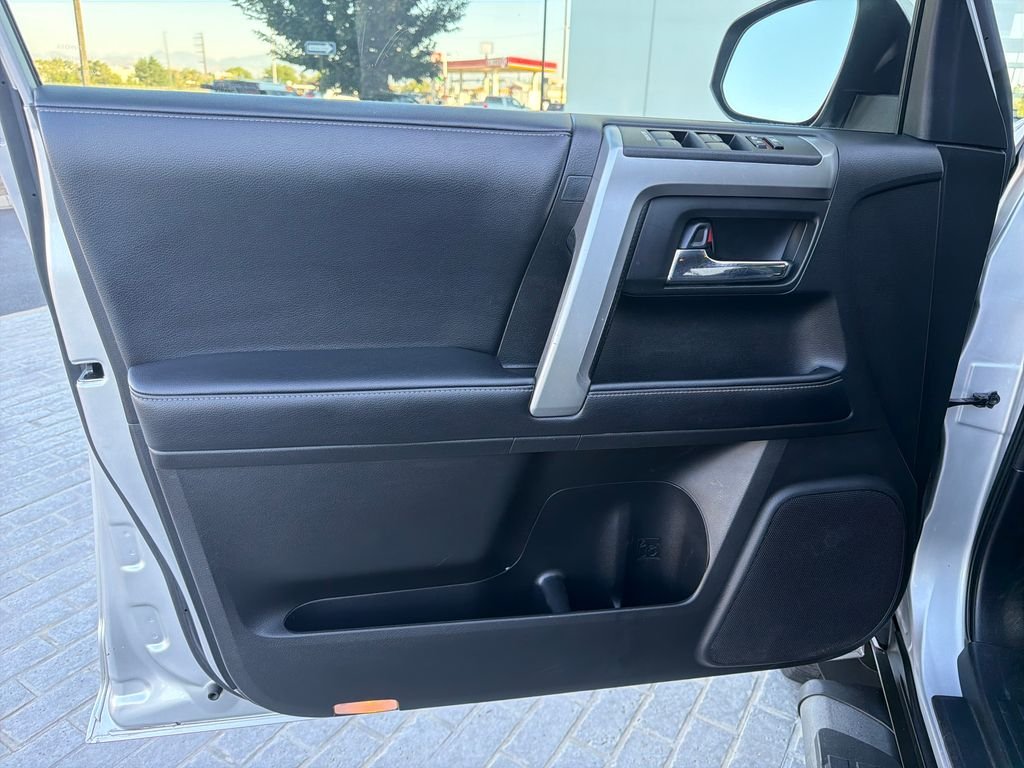 Used 2019 Classic Silver Metallic Toyota SR5 Premium image 11