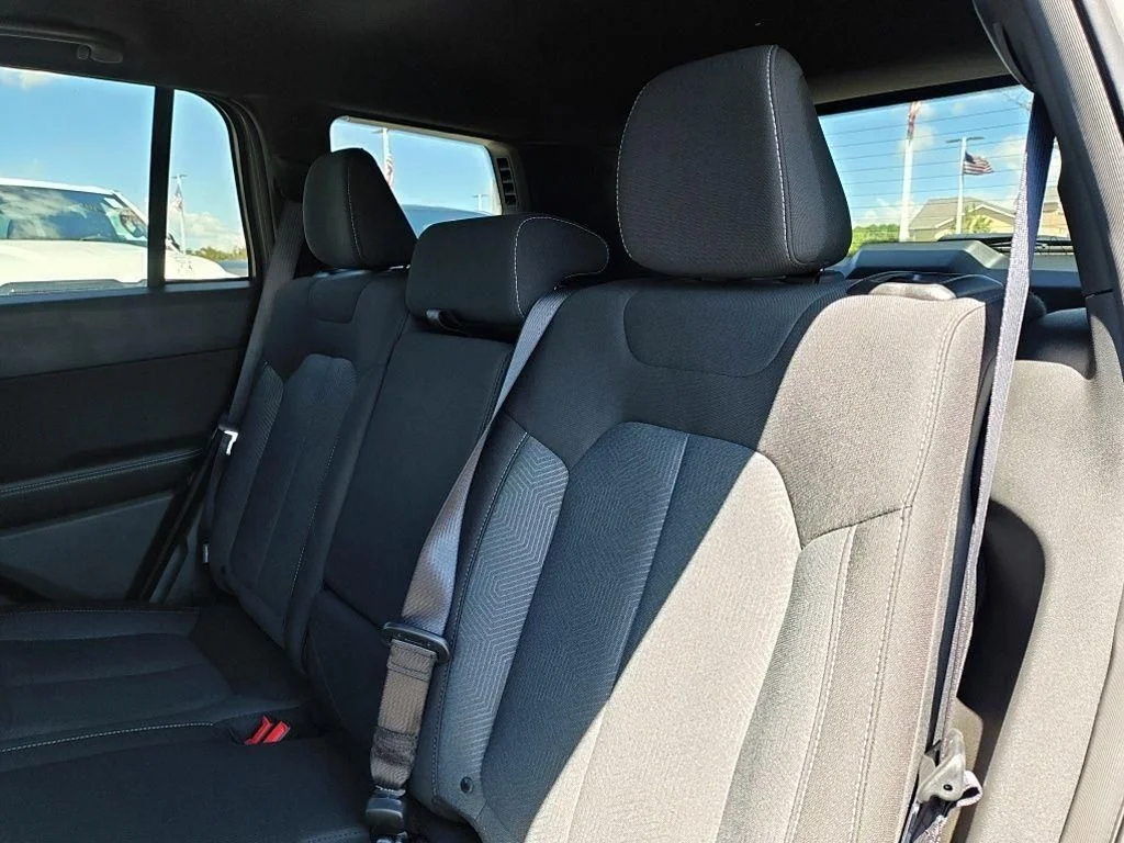 New 2026 Sting-Gray Clearcoat Jeep Laredo image 30