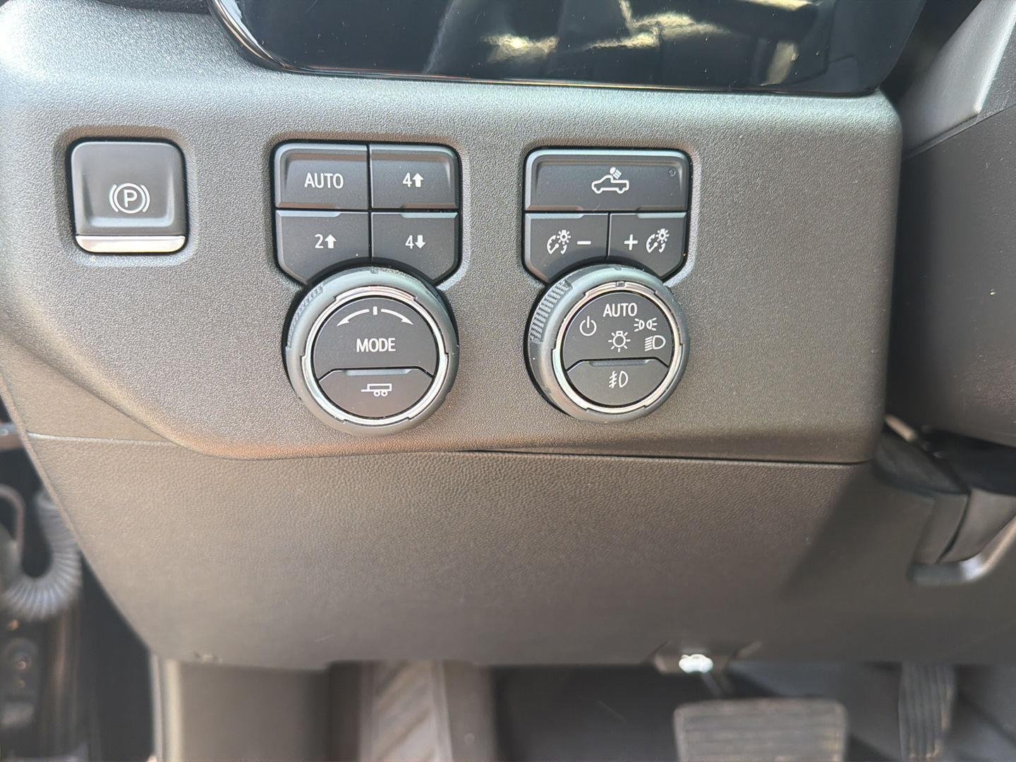 Used 2023 Black Chevrolet RST image 19