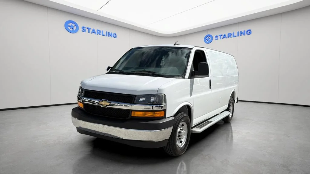 2025 Chevrolet Express Cargo Work Van - Photo 3
