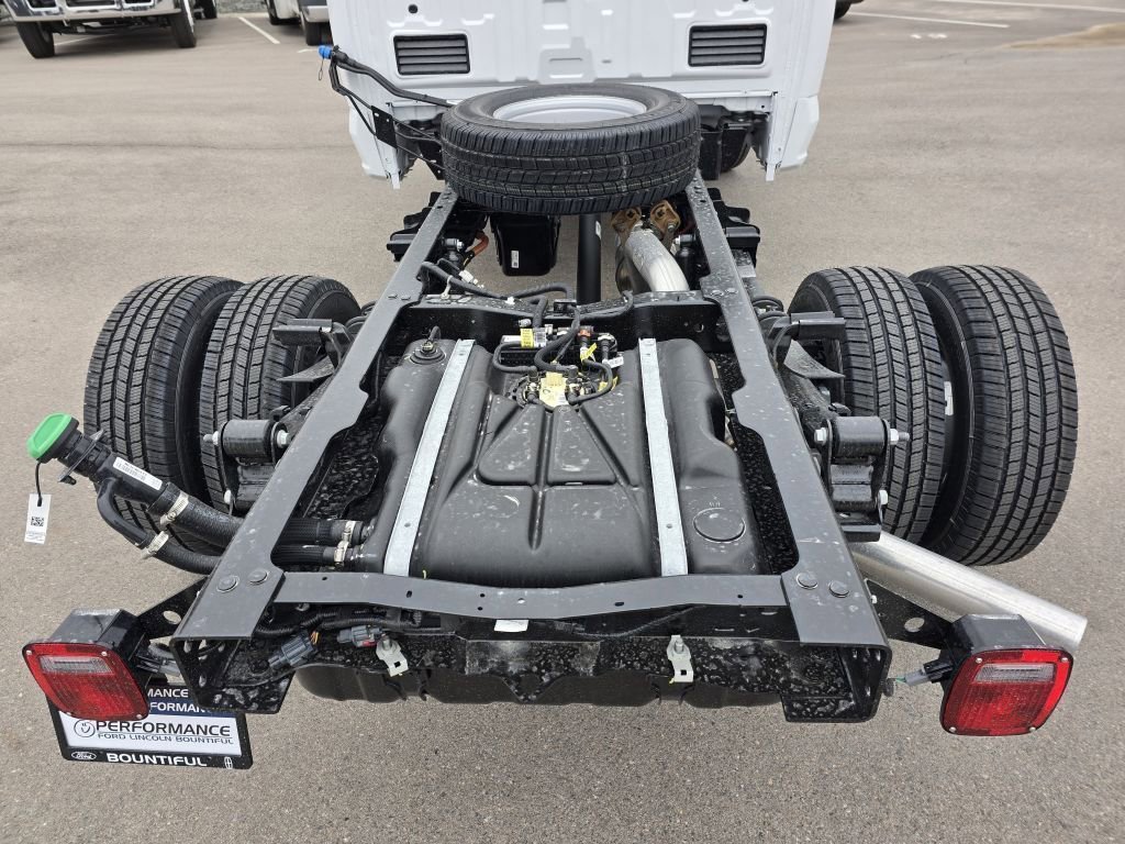 New 2026 Oxford White Ford XL image 22