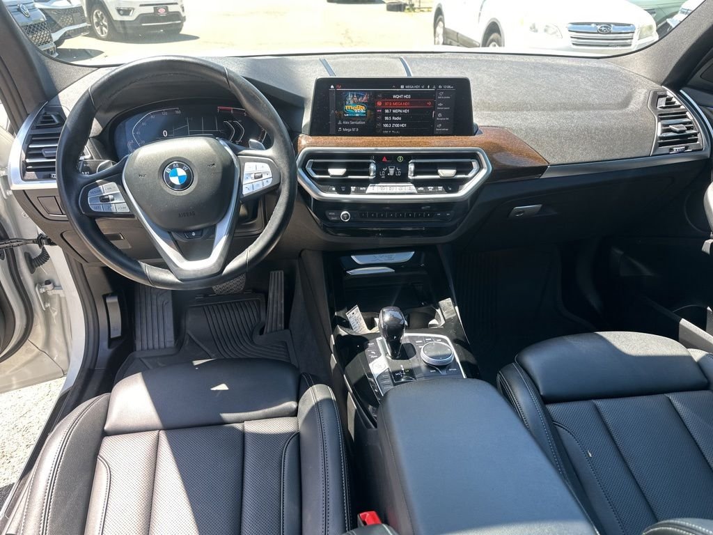 Used 2023 White BMW xDrive30i image 27