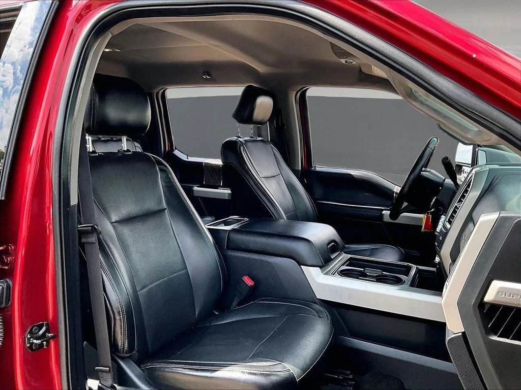 Used 2017 Red Ford Lariat image 32